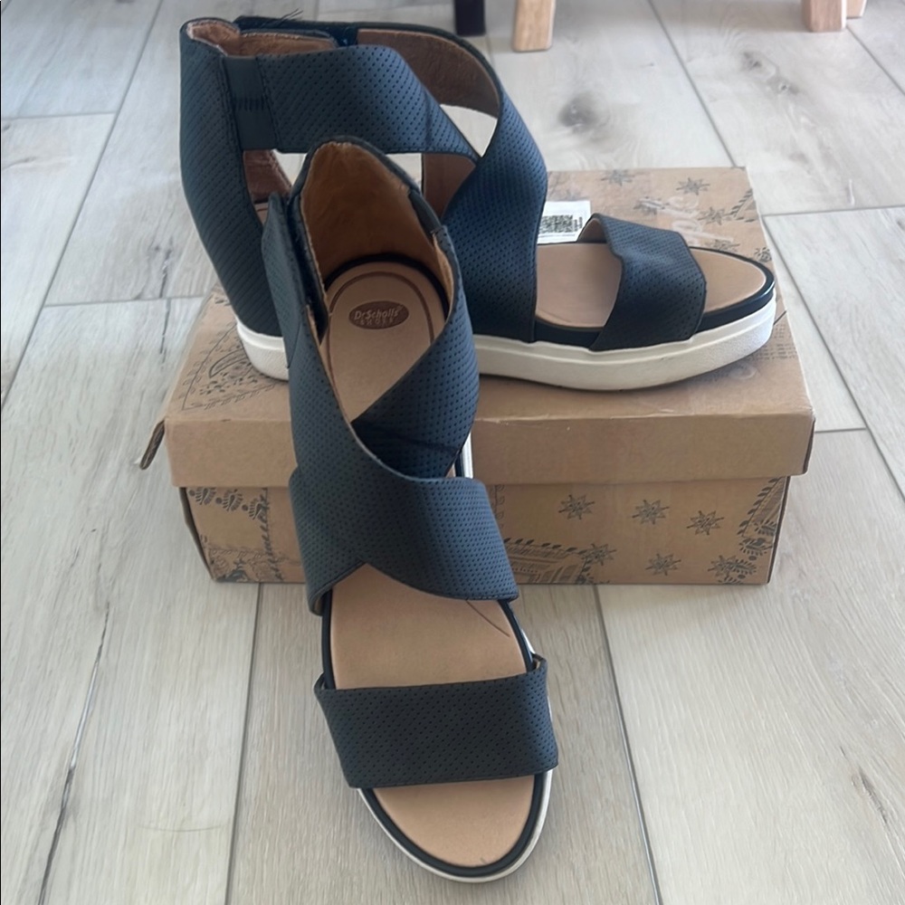 Stylish Black Sandals